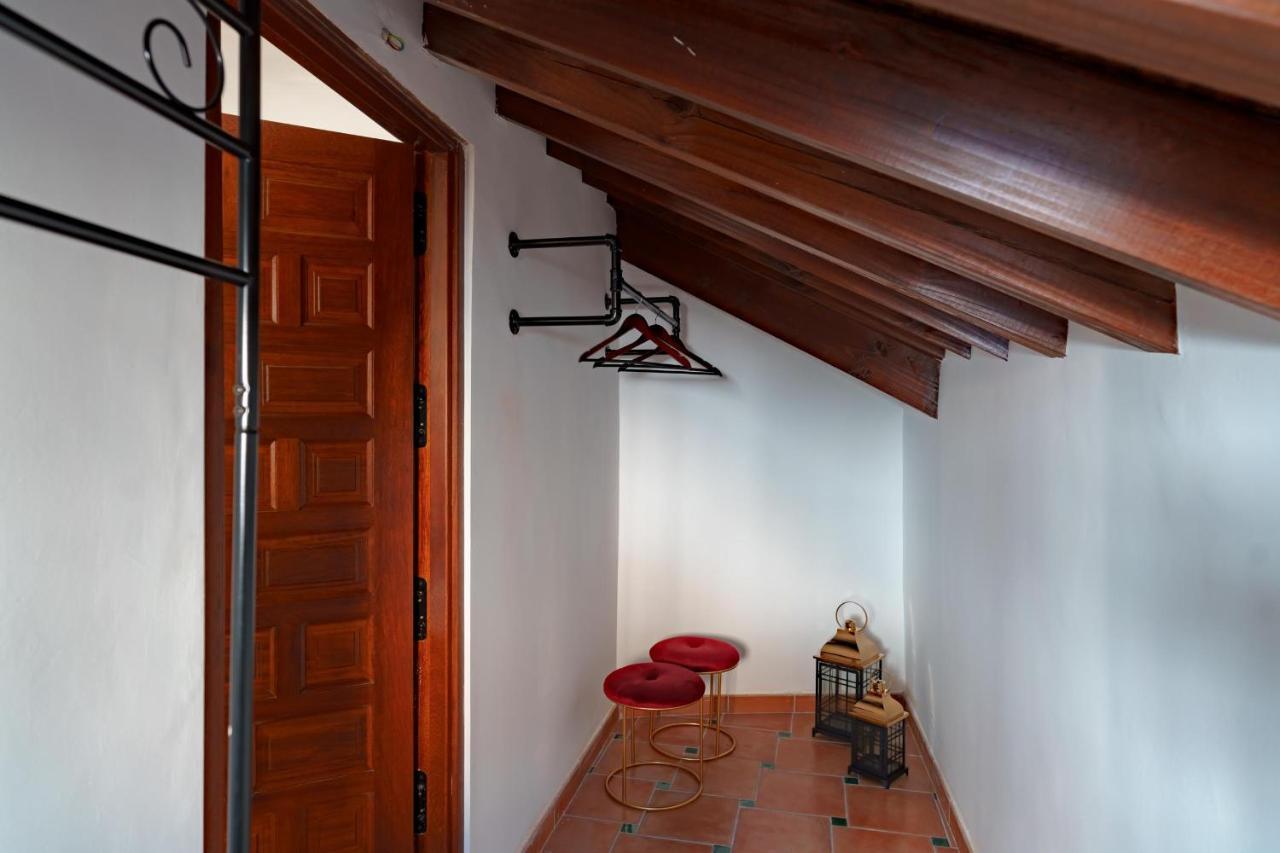 Suites Casa De Las Columnas Granada Luaran gambar