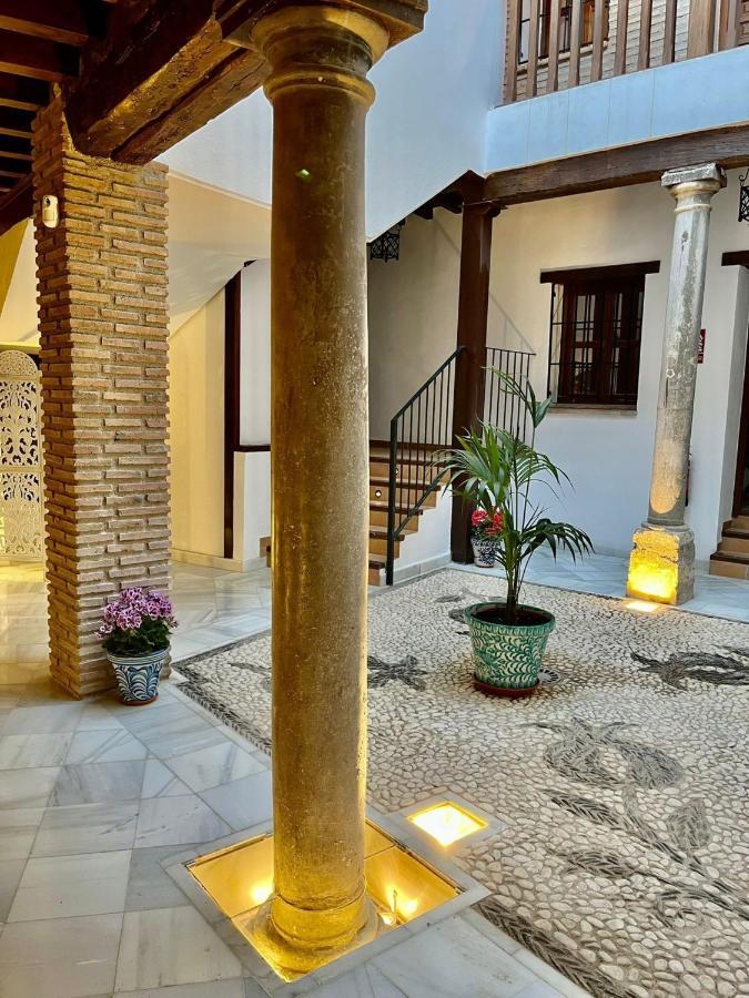Suites Casa De Las Columnas Granada Luaran gambar